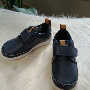 2 for $20! Clarks boys shoes toddler size 6.5M